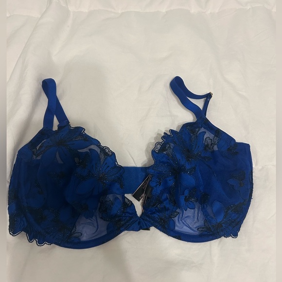 Low cut Demi unlined bra - Picture 1 of 3